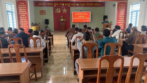 Sáng ngày 11/02/2025 xã tở chức gặp mặt công dân ngập ngũ năm 2025 thaanh phân tham dụ các bố mẹ công dân nhập ngũ và TT  Đảng ủy xã, HĐND,UBND, MTTQVN, các bàn, ngành đoàn thể xã